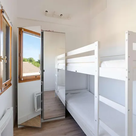 ヴィラ Pavillon T3 Avec Piscine, Climatisation Et Parking A Narbonne-plage - Fr-1-409-248