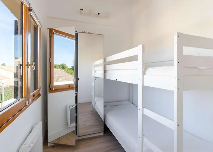 Villa Pavillon T3 Avec Piscine, Climatisation Et Parking A Narbonne-plage - Fr-1-409-248