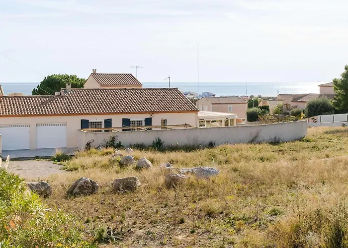 Pavillon T3 Avec Piscine, Climatisation Et Parking A Narbonne-plage - Fr-1-409-248 Narbonne